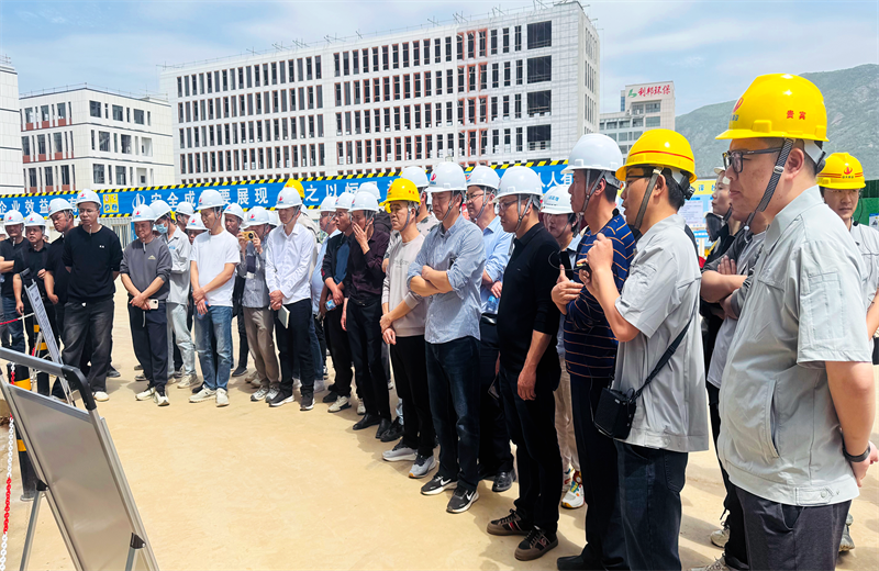 2025年4月17日，由莆田市涵江区住房和城乡建设局主办、J9九游三建承办的钢筋安装工程质量防控现场交流会在联东U谷·涵江海峡智造产业谷一期成功召开。